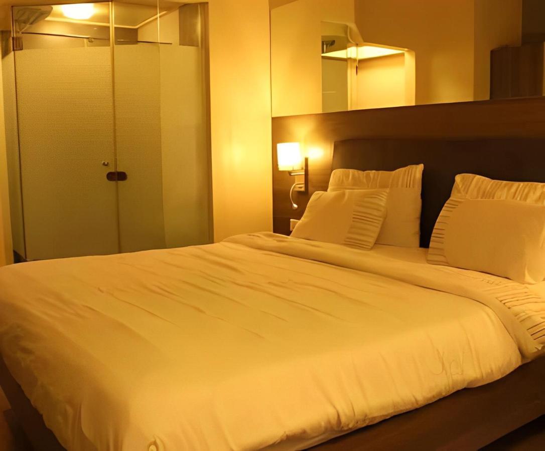 מומביי Apollo Guest House מראה חיצוני תמונה