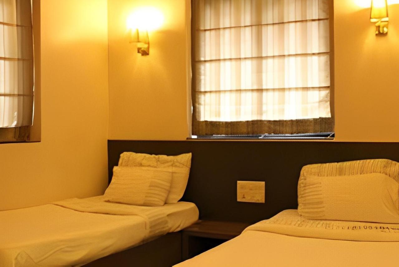 מומביי Apollo Guest House מראה חיצוני תמונה