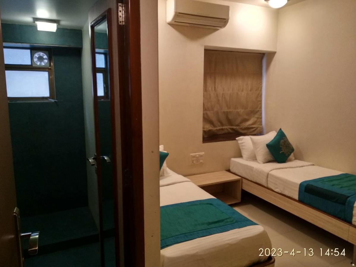 מומביי Apollo Guest House מראה חיצוני תמונה