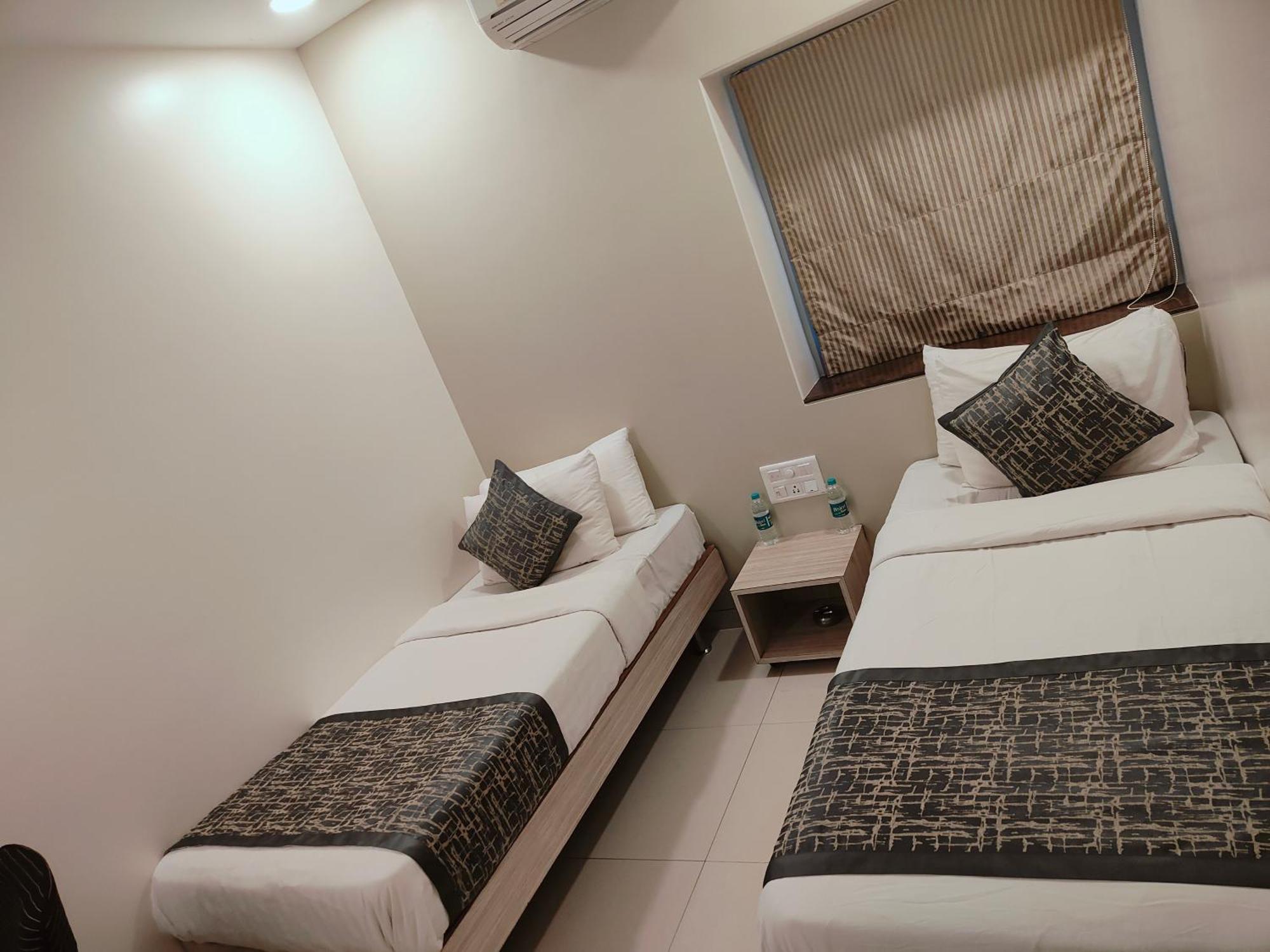 מומביי Apollo Guest House מראה חיצוני תמונה