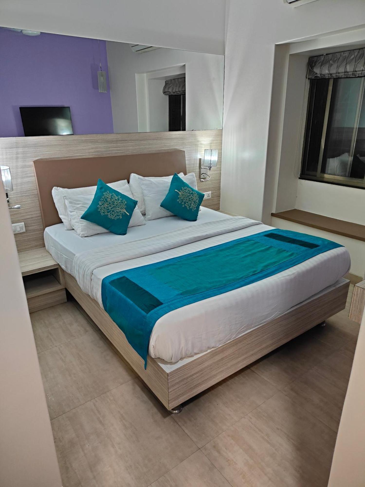 מומביי Apollo Guest House מראה חיצוני תמונה