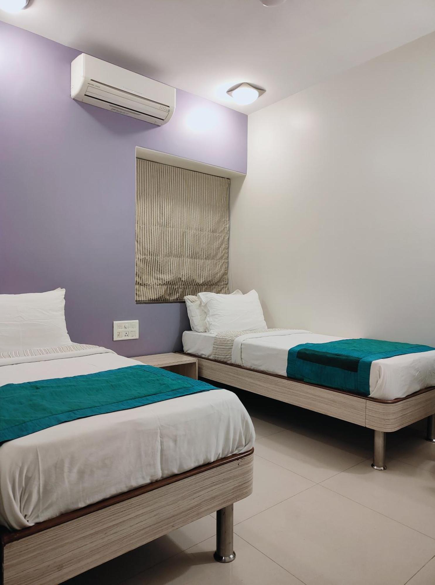 מומביי Apollo Guest House מראה חיצוני תמונה